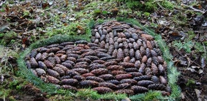 Landart med kristne symboler